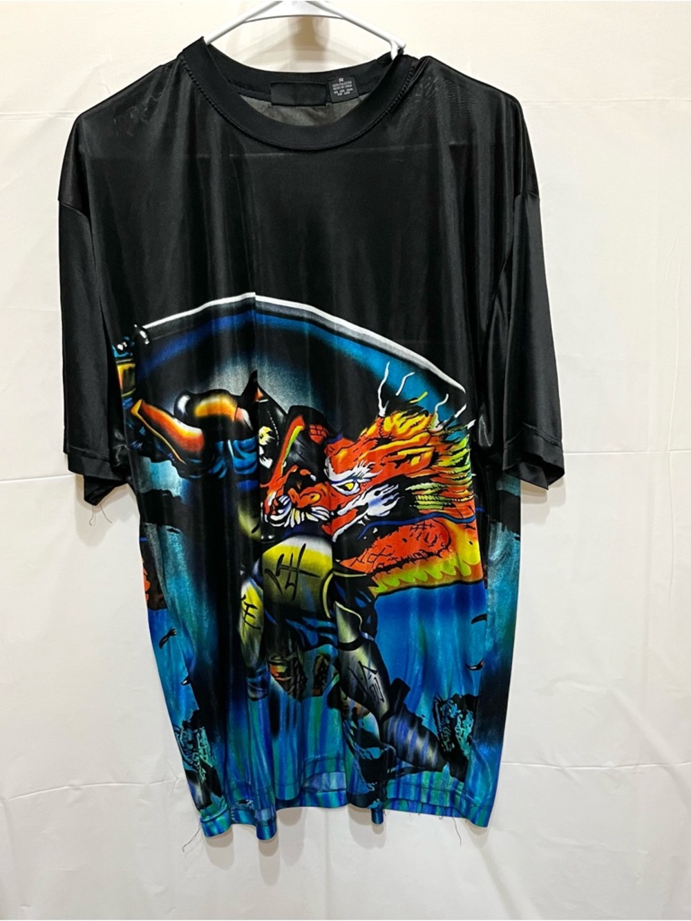 2000s No Boundaries Dragon Silk Tee